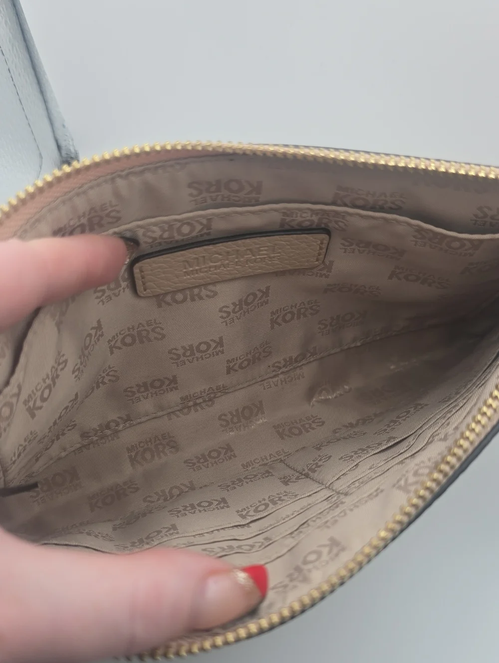 Michael Kors Nude Beige W/ Gold Hardware & MK Clutch/Wristlet (NWOT)✨️